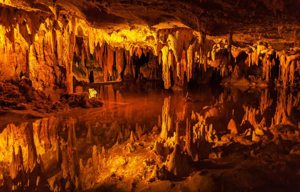 37 Best Caverns in the US TopoZone